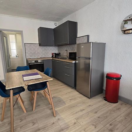 Appartement Au Calme Idealement Place A Macon. エクステリア 写真
