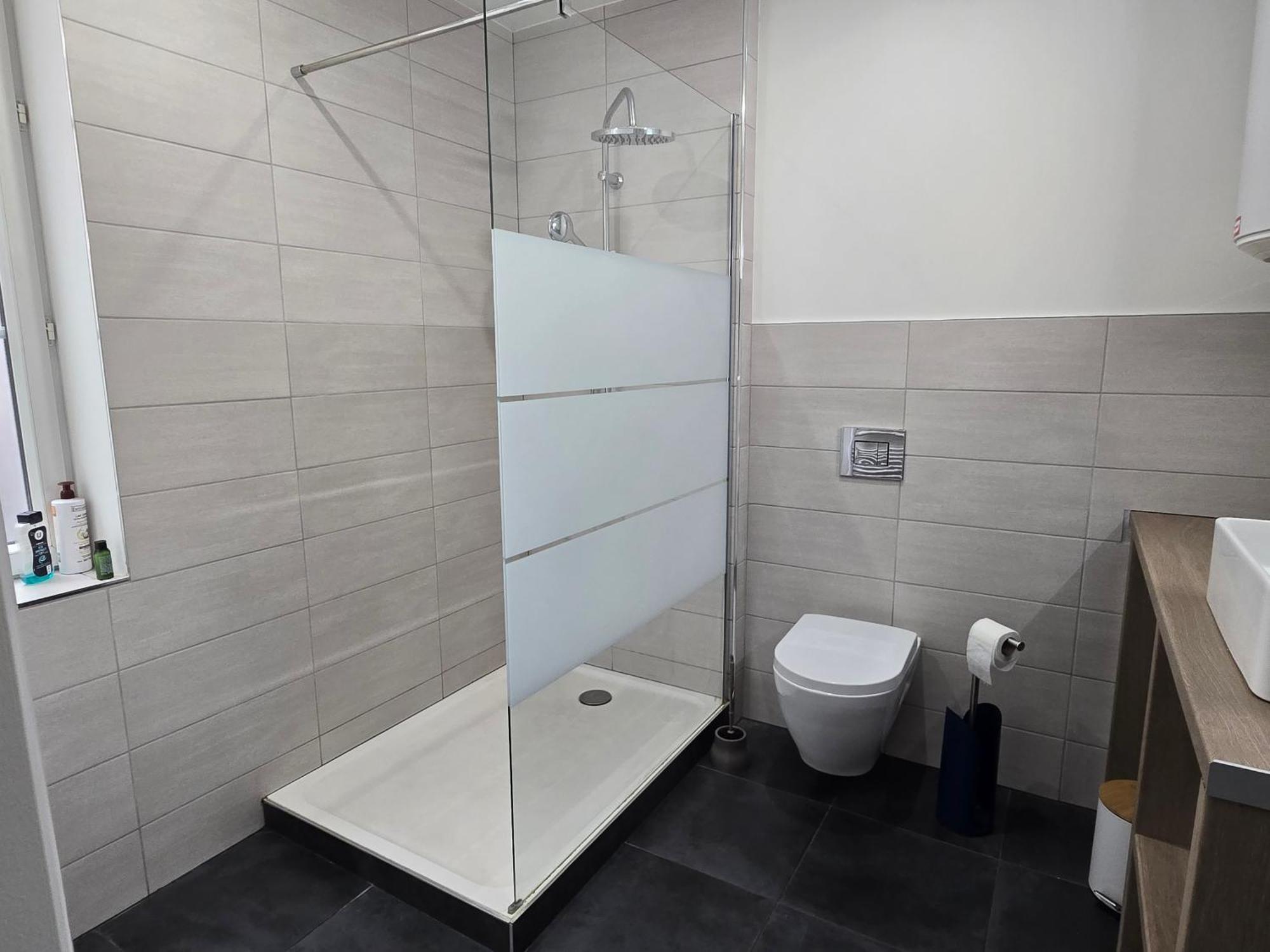 Appartement Au Calme Idealement Place A Macon. エクステリア 写真
